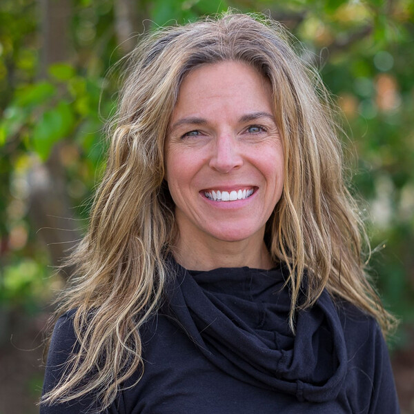 headshot of board member Jennifer Gibbs