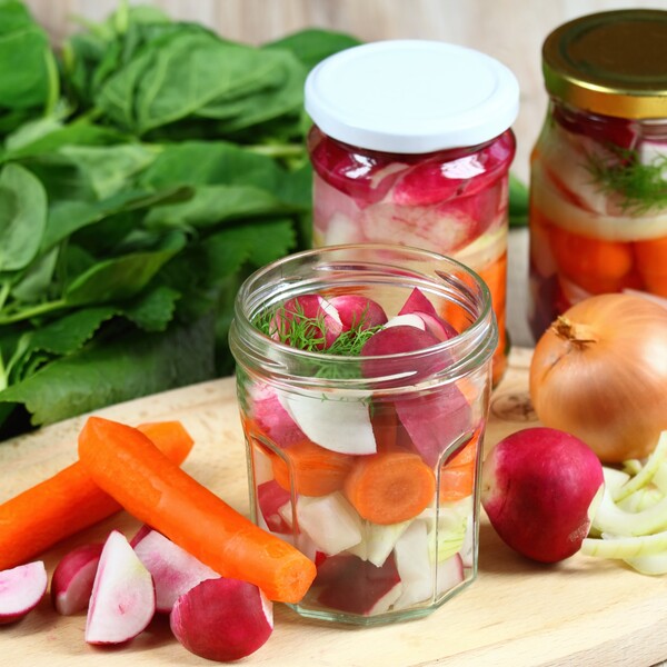 Spicy Radish and Carrot Ferment