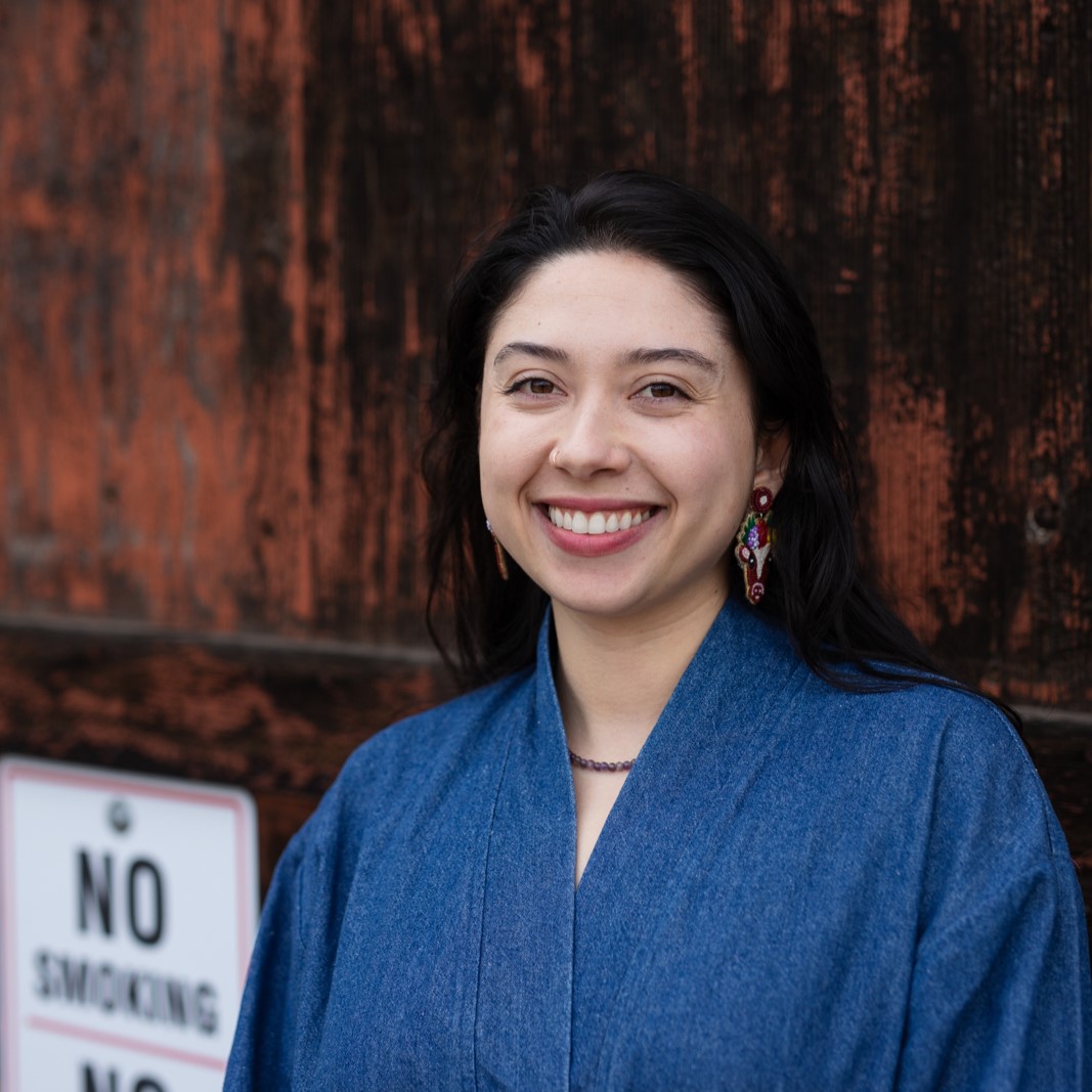 Picture of Kathryn smiling and looking at the camera